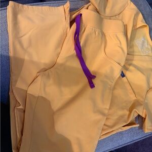 Figs- Dandelion Zamora Top, Kade Cargo Bottoms * like new worn once